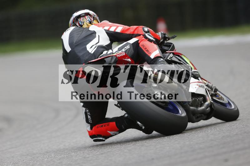 /53 16.09.2025 Track Day Domi Aegerter ADR/Gruppe rot/backside